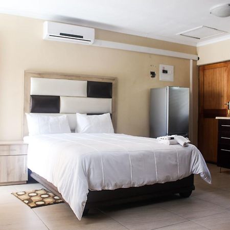 Mbopha Guest House Ulundi Exteriér fotografie